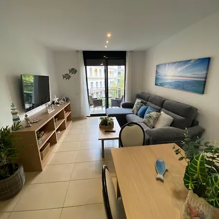 Ikebana - Modern With Parking & Swimming Pool *