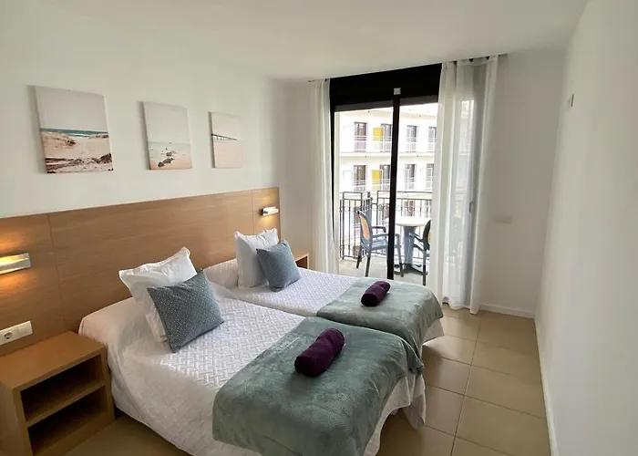 Ikebana - Modern With Parking & Swimming Pool *