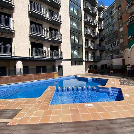 شقة Ikebana - Modern With Parking & Swimming Pool