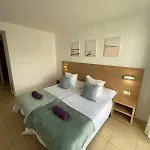 Apartment Ikebana - Modern With Parking & Swimming Pool