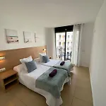 Ikebana - Modern With Parking & Swimming Pool *