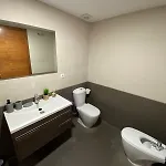 Ikebana - Modern With Parking & Swimming Pool Apartment