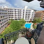 Ikebana - Modern With Parking & Swimming Pool Apartment *